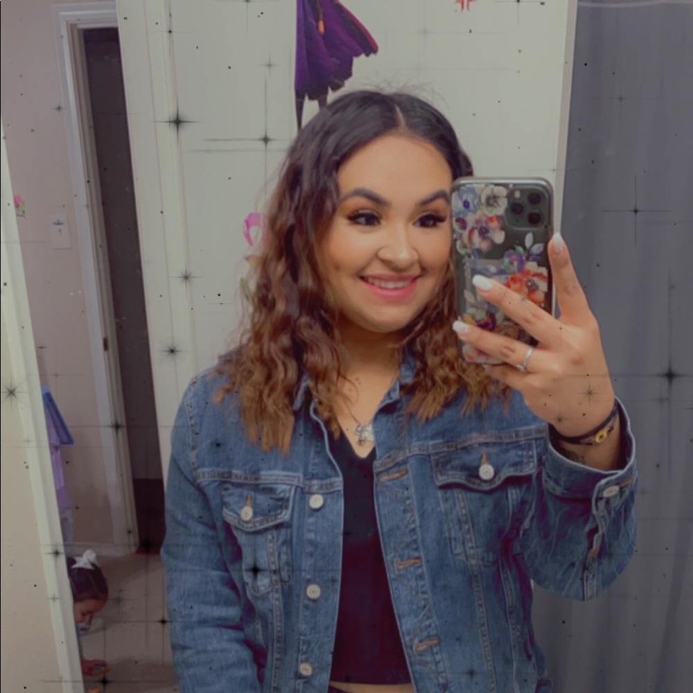 Meet your Posher, Samantha